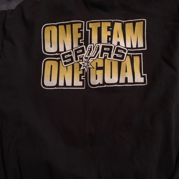 2005 Spurs Championship Shirt - Picture 2 of 2